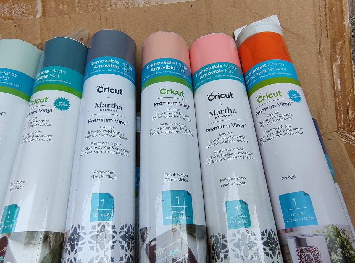 Branded Cricut Vinyl Lettering Film 30.5cm x 122cm